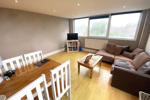 2 bedroom apartment to rent, Kings Road, Southsea