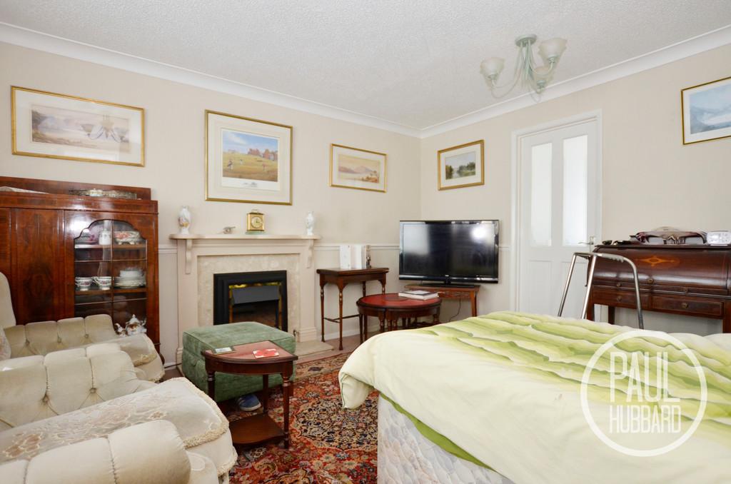 Airedale, Carlton Colville, Lowestoft 4 bed detached house £250,000