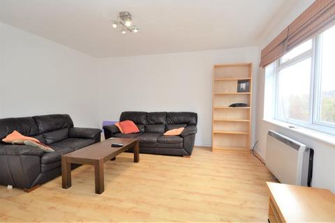 142f Shakespeare Road, Hanwell, London, W7 1LX