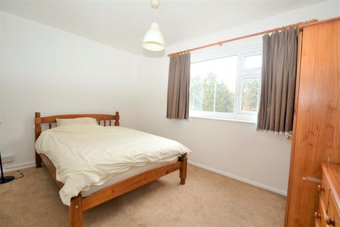 142f Shakespeare Road, Hanwell, London, W7 1LX