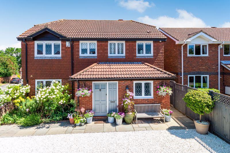 Selah Drive, Swanley 4 bed detached house £675,000