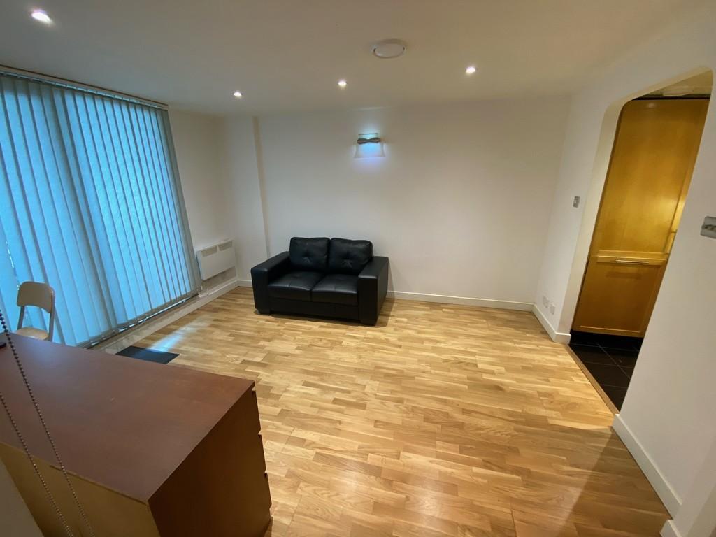 Studio Room