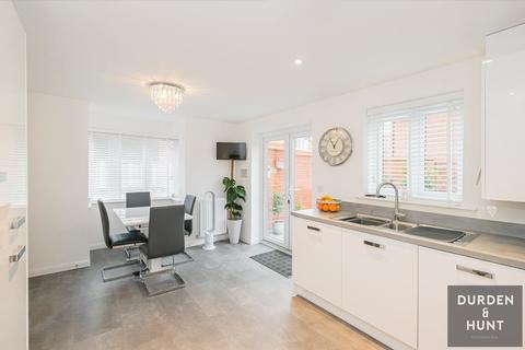 33 Elstar Road, Ongar, CM5 0FR
