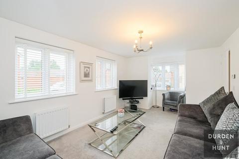 33 Elstar Road, Ongar, CM5 0FR