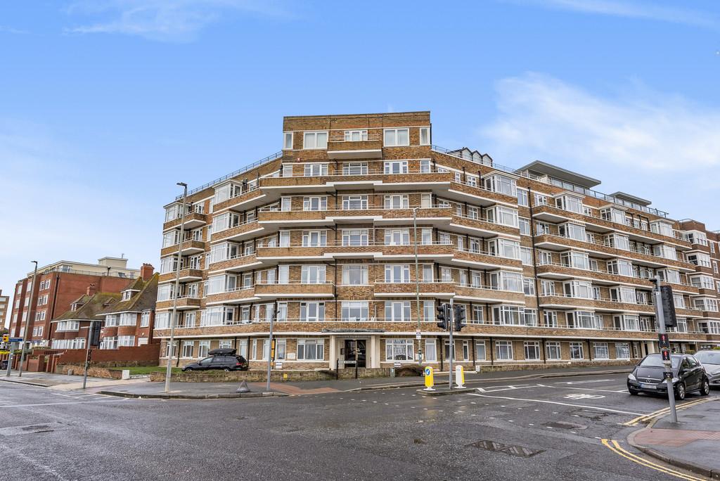 Viceroy Lodge, Hove 1 bed flat £300,000