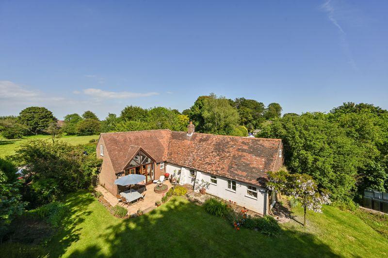 Rhodes Minnis 4 bed detached house £865,000