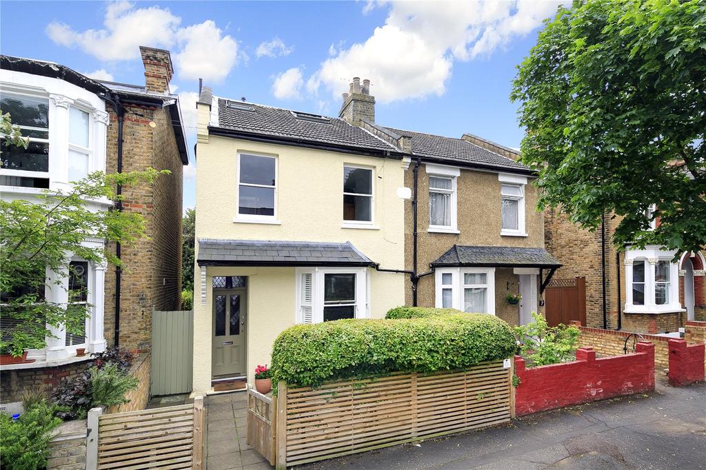 Windsor Road, Teddington, Middlesex, TW11 3 bed semidetached house £2,750 pcm (£635 pw)