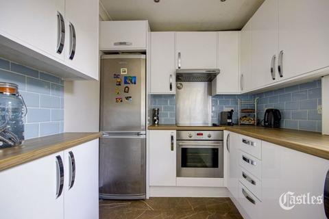 83 Marlborough Road, London, N22 8NL