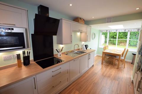 27 Compass West, Tregadillett, Launceston, PL15 7EA