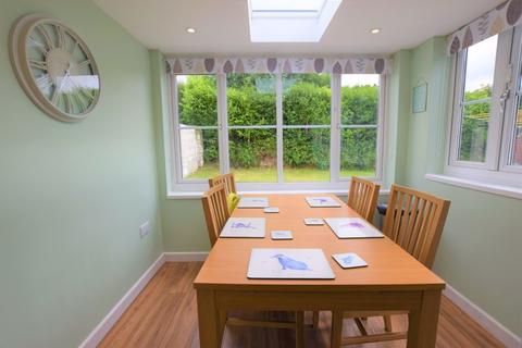 27 Compass West, Tregadillett, Launceston, PL15 7EA
