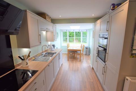 27 Compass West, Tregadillett, Launceston, PL15 7EA