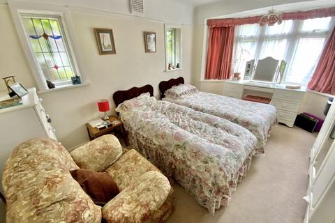8 Duncliff Road, Bournemouth, BH6 4LJ