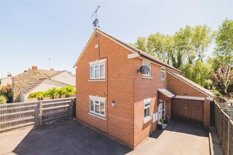 79 Stratton Road, Swindon, SN1 2PN