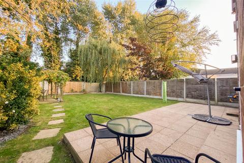 79 Stratton Road, Swindon, SN1 2PN