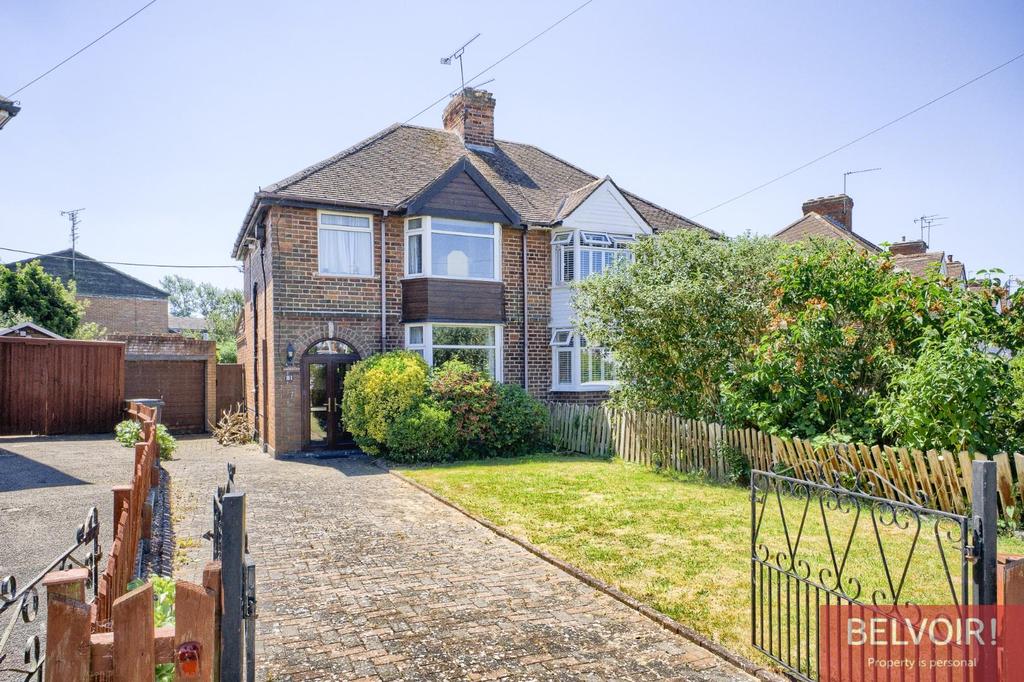 Taylor Avenue, Leamington Spa 3 bed semidetached house £300,000