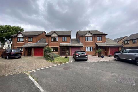 12 Barrians Way, Barry, CF62 8JG