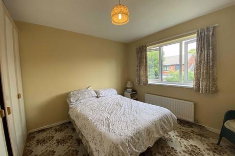 12 Barrians Way, Barry, CF62 8JG