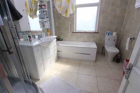 8 Farnham Road, Ilford, IG3 8QB