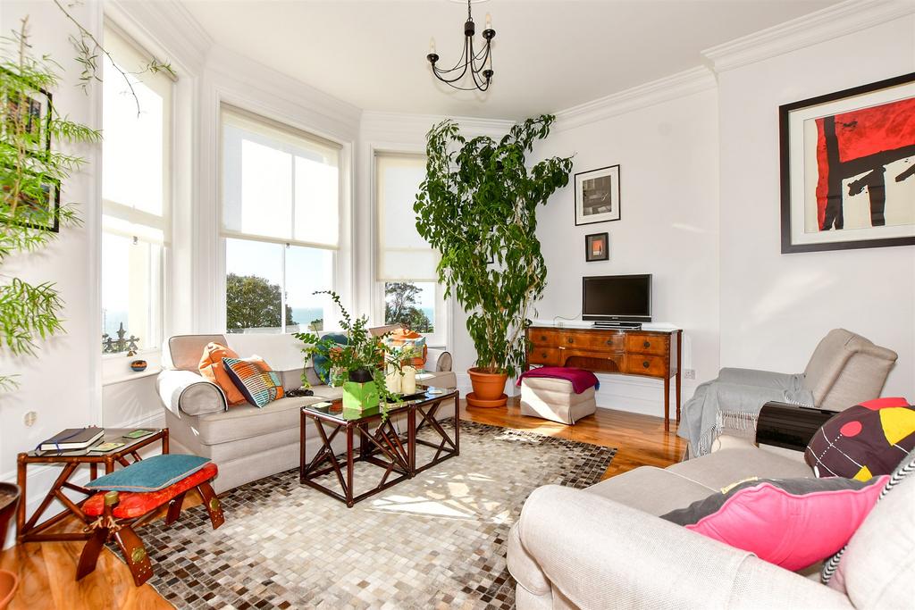 Clifton Crescent, Folkestone, Kent 2 bed apartment for sale £480,000