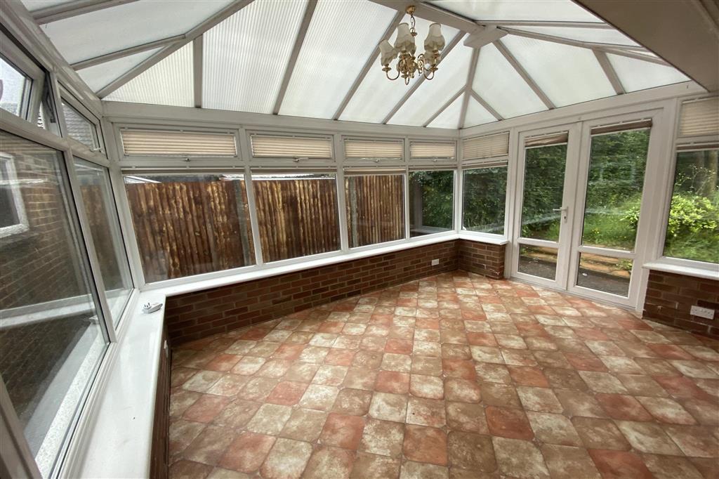 Oldfield Close, Maidstone, Kent 2 bed detached bungalow £340,000