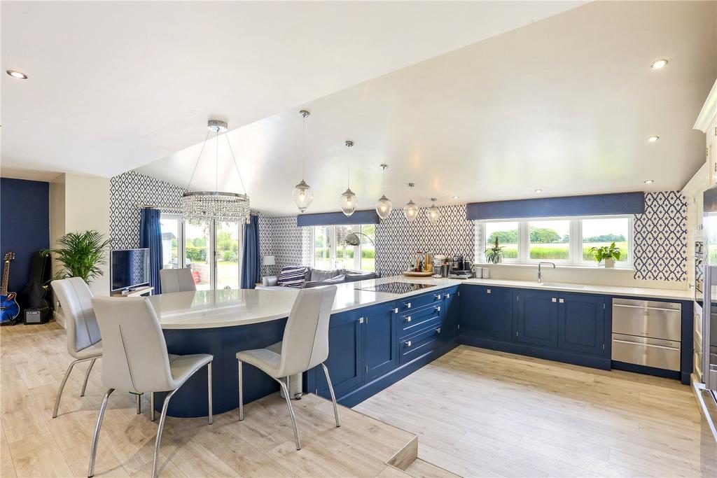 Kitchen/Sitting Room