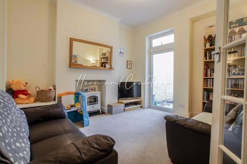 17 Bromfield Street, Cardiff, CF11 7BY