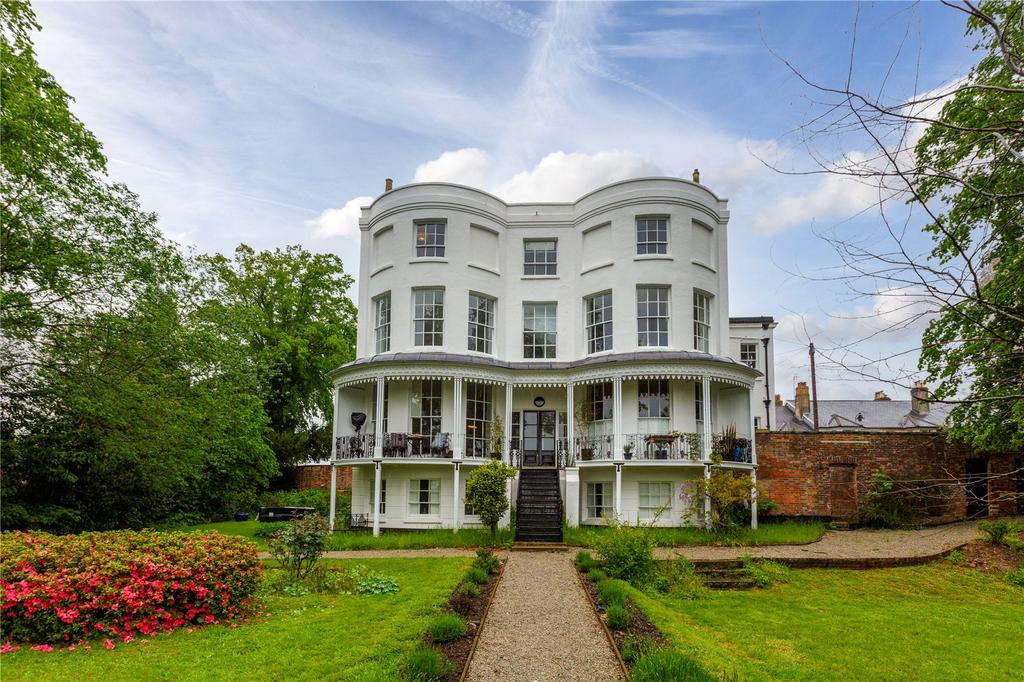 Cecil Court, 30 Mount Sion, Tunbridge Wells, TN1 3 bed character