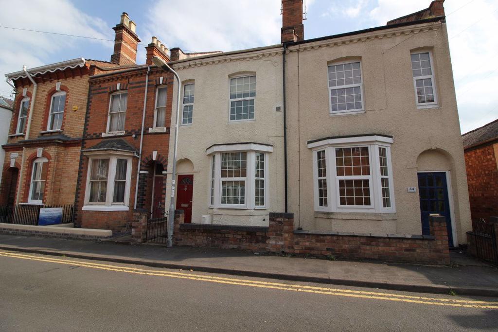 Morton Street, Leamington Spa 3 bed house £1,125 pcm (£260 pw)