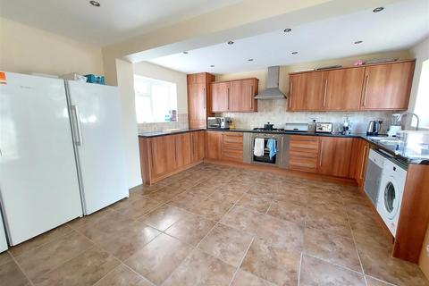 165 Bewdley Hill, Kidderminster, DY11 6BS