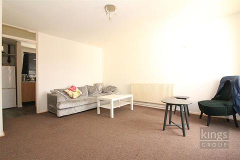 276 Milwards, Harlow, CM19 4SN