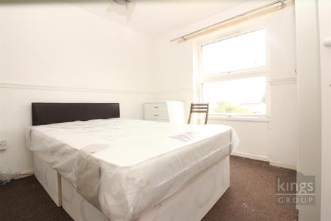 276 Milwards, Harlow, CM19 4SN