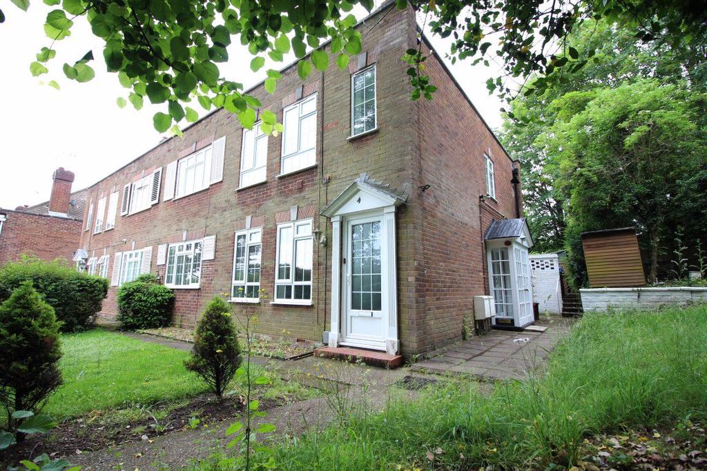 Hollygrove, Bushey 2 bed £1,200 pcm (£277 pw)