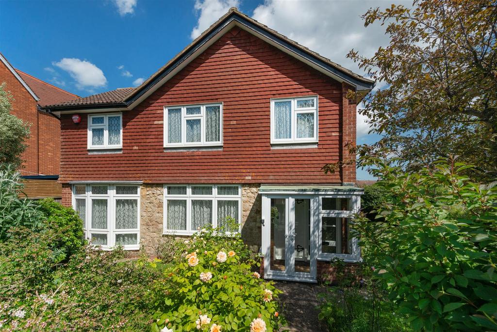 St. Annes Road, Tankerton, Whitstable 3 bed detached house £595,000