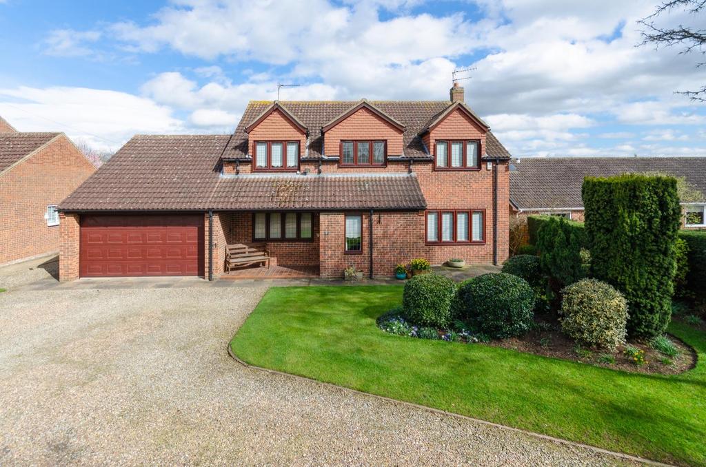Hillcrest Gardens, Kirby Hill, Boroughbridge 4 bed detached house £