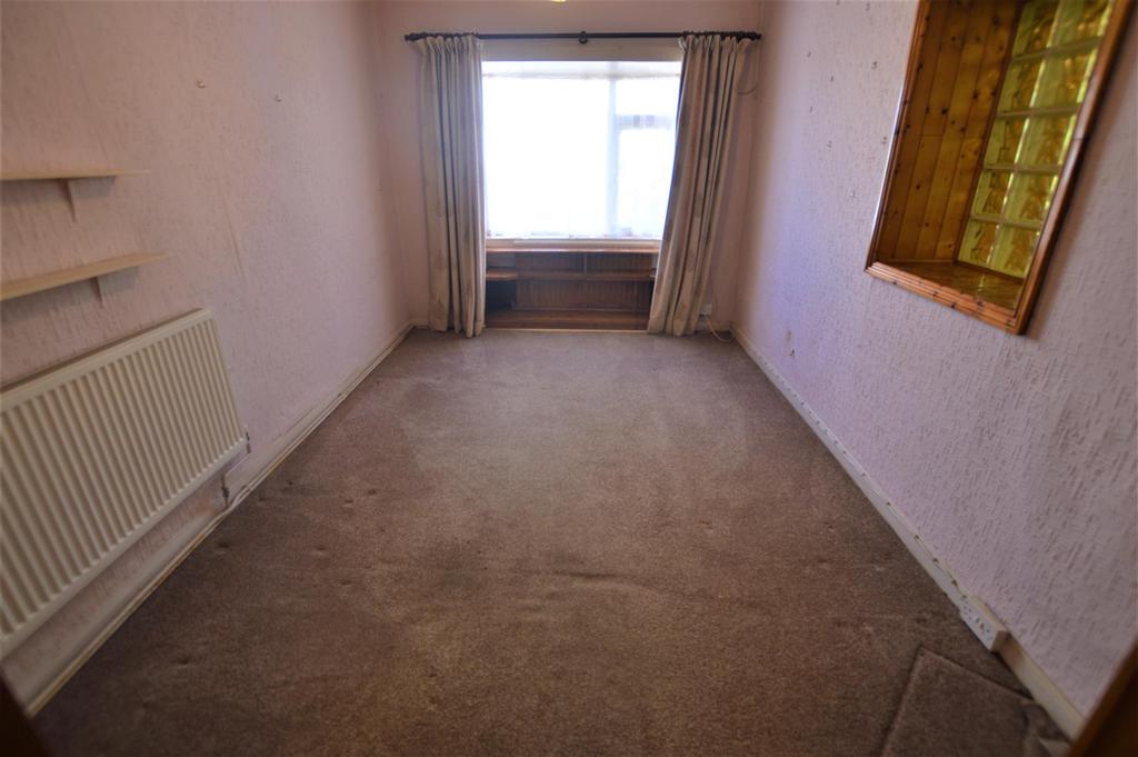 Sitting Room 1.JPG