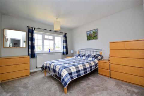 1 Halford Close, Great Glen, Leicester, LE8 9FW