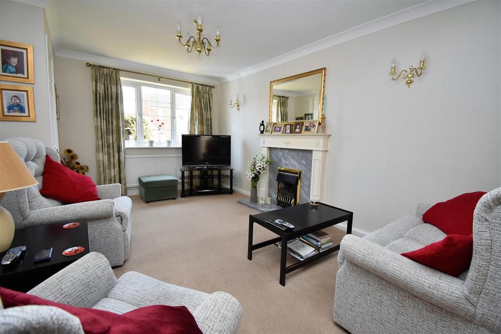 Bellmans Croft, Copmanthorpe, York, YO23 3YH 3 bed semidetached house