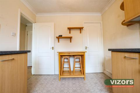 4 Manse Gardens, Studley, B80 7NF