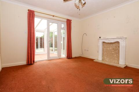 4 Manse Gardens, Studley, B80 7NF