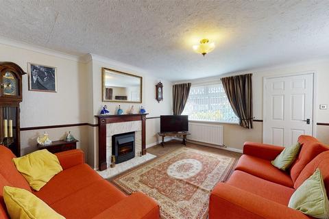 25 Dipton Gardens, Tunstall, Sunderland, SR3 1AN