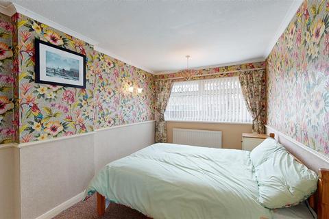 25 Dipton Gardens, Tunstall, Sunderland, SR3 1AN