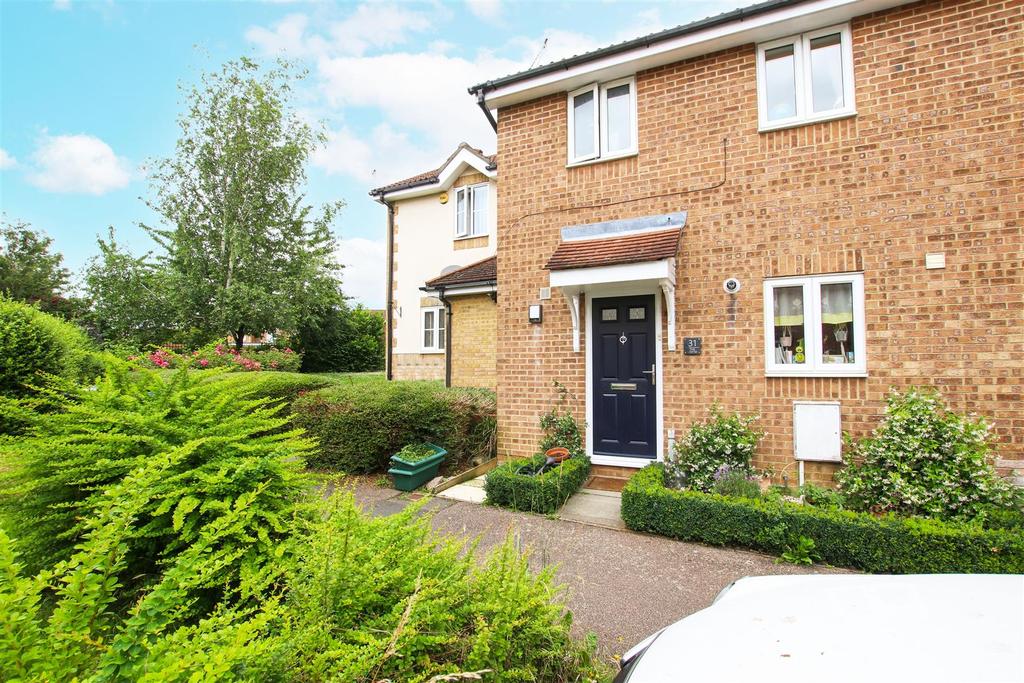 The Copse, Hertford 3 bed terraced house £400,000