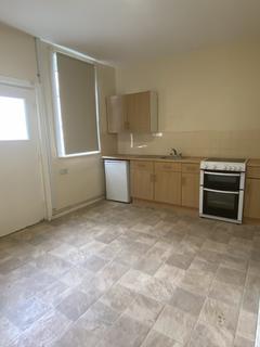2 bedroom terraced house to rent, Thicknesse Avenue, Wigan, WN6 89W