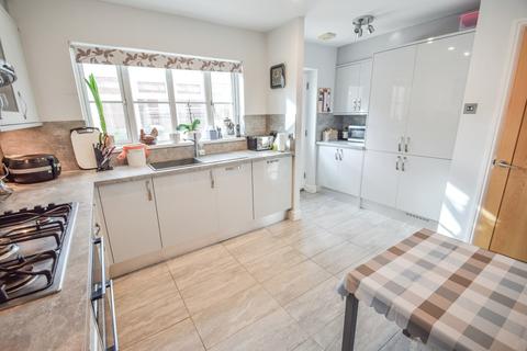 19 Galleon Way, Upnor, Rochester, ME2 4GX
