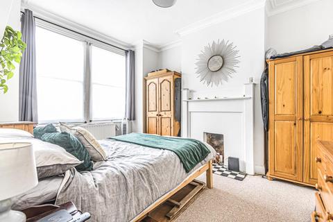 9 Pevensey Road, London, SW17 0HP