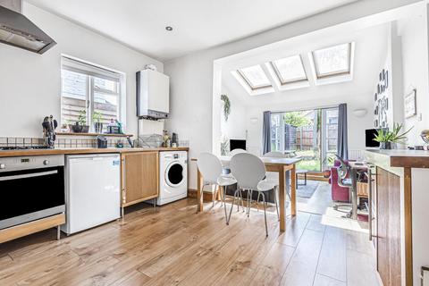 9 Pevensey Road, London, SW17 0HP