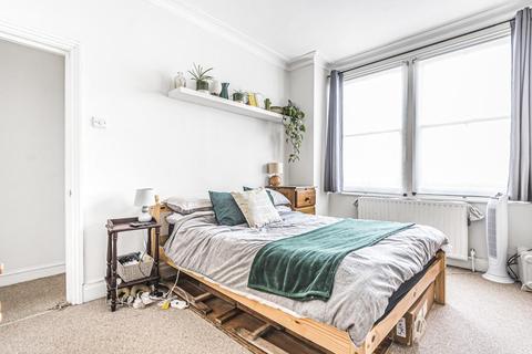 9 Pevensey Road, London, SW17 0HP