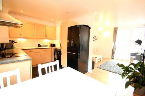 2 bedroom apartment to rent, Icon House, Merchants Place, Reading, Berkshire, RG1