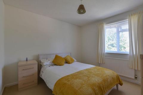 1 Woburn Close, Trowbridge, BA14 9TJ