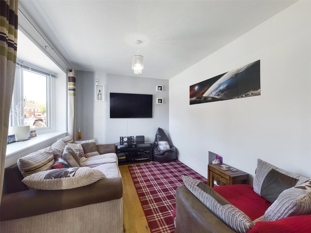Gauden Road, Stourbridge, DY9 3 bed semidetached house £215,000